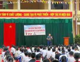 Anh-tuyen-truyen-phong-tranh-duoi-nuoc.jpg